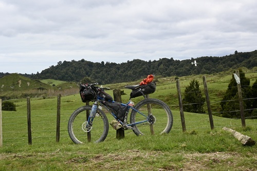 Bikepacking Kiwi Rd summit